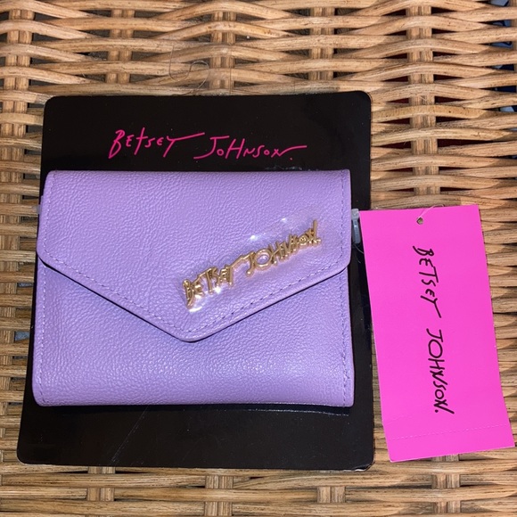 Betsey Johnson Lilac Wallet - Picture 3 of 5